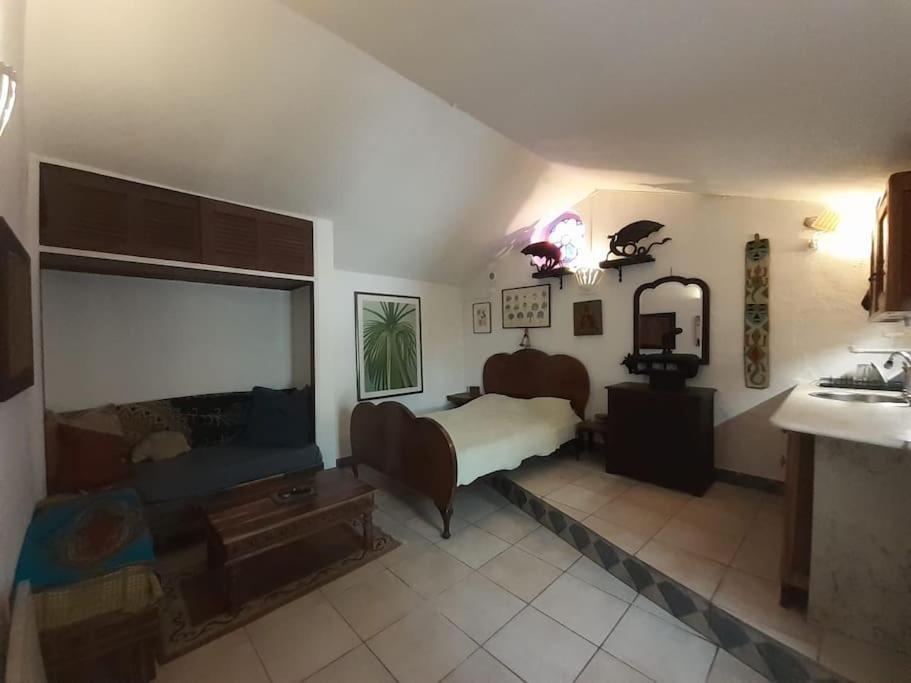 Bica Da Salema Beach House Bagian luar foto